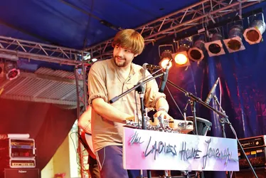 DSCF5001.jpg
